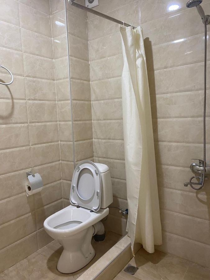 Hotel Saburtalo Roni Tbilisi Esterno foto