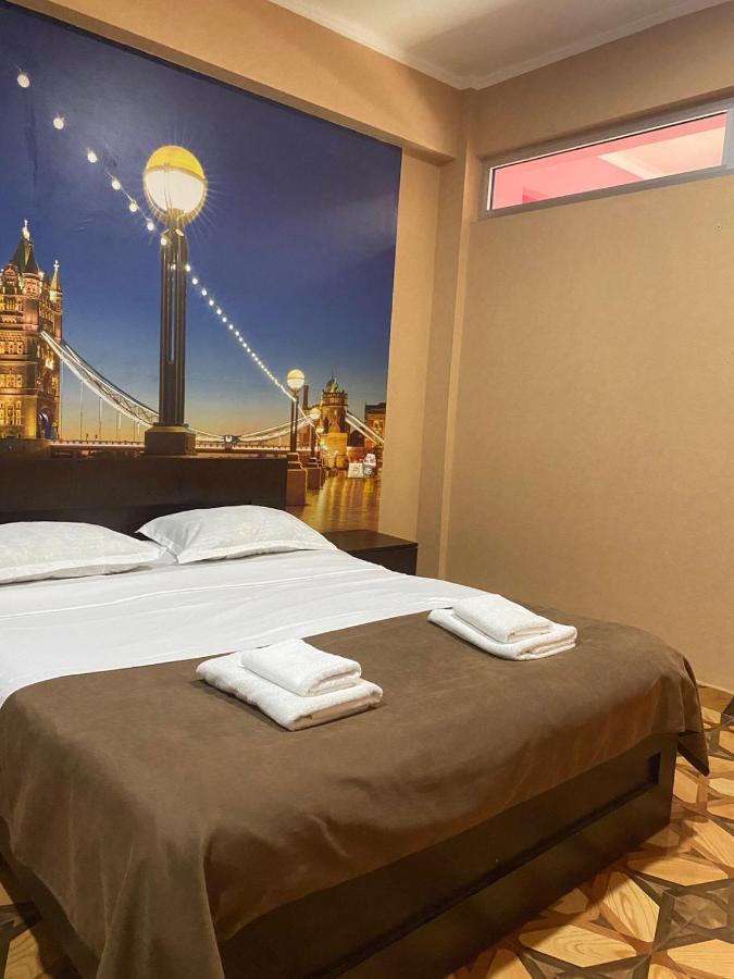 Hotel Saburtalo Roni Tbilisi Esterno foto